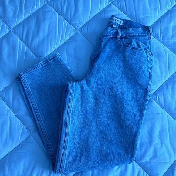 Abercrombie criss cross jeans - Picture 2 of 2